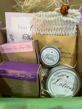 Load image into Gallery viewer, In the shower Bee Clean Gift Box
