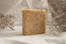 Load image into Gallery viewer, The Natural Soap Collection- peach sleeve - Honey, Lemon &amp; Tea Tree
